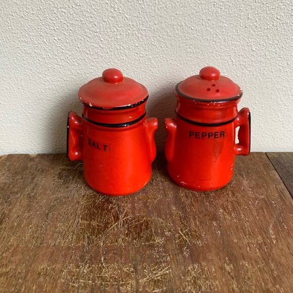 Vintage MCM Retro Red Balck coffee pot salt and pepper shakers - Picture 1 of 7